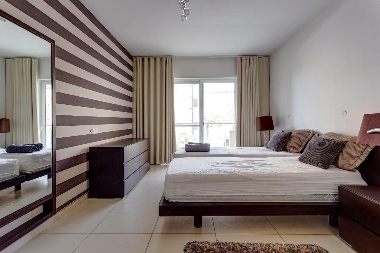 Contemporary, Luxury Apartment With Valletta And Harbour Views Sliema Exterior photo