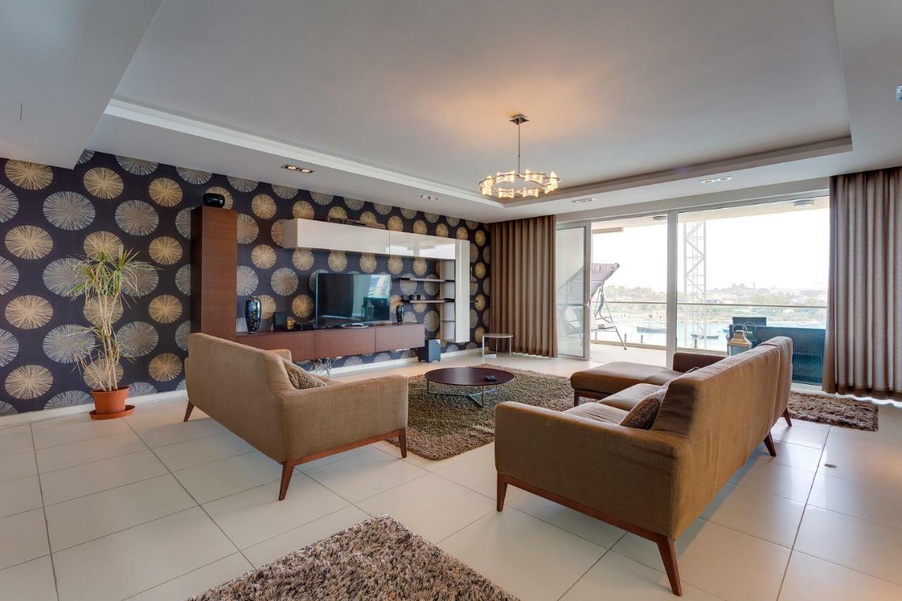 Contemporary, Luxury Apartment With Valletta And Harbour Views Sliema Exterior photo