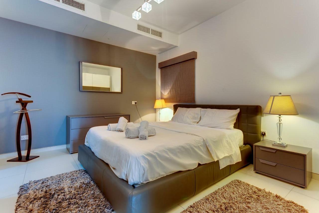 Contemporary, Luxury Apartment With Valletta And Harbour Views Sliema Exterior photo