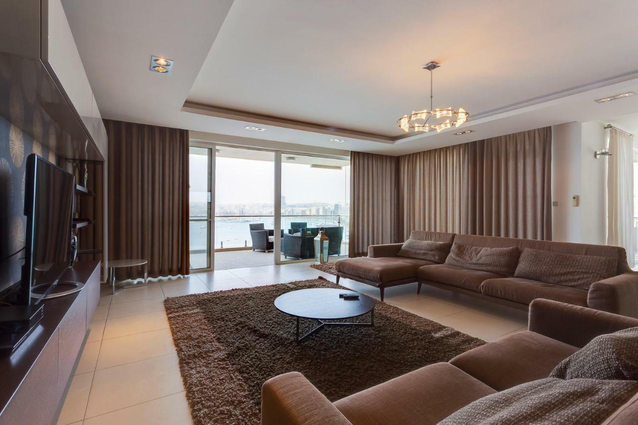 Contemporary, Luxury Apartment With Valletta And Harbour Views Sliema Exterior photo