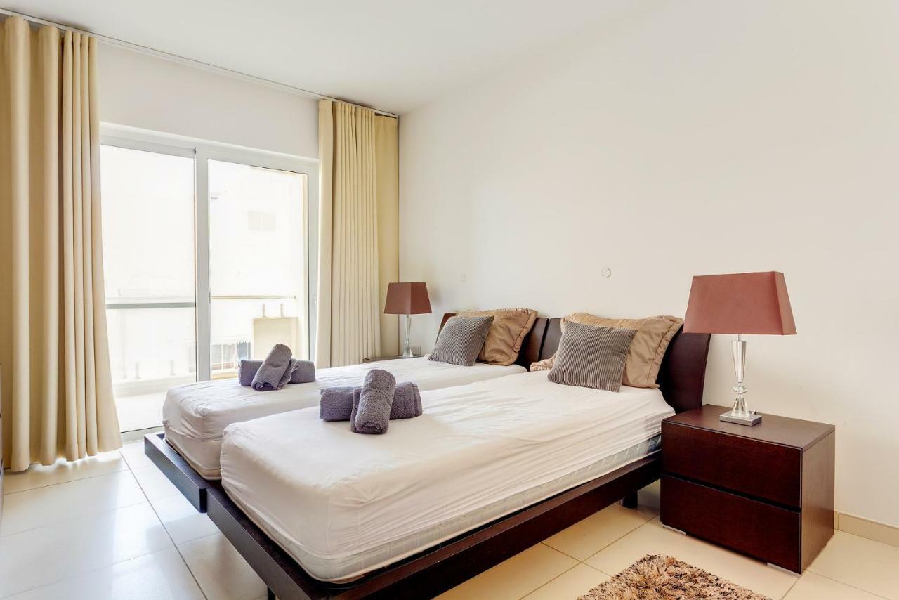 Contemporary, Luxury Apartment With Valletta And Harbour Views Sliema Exterior photo
