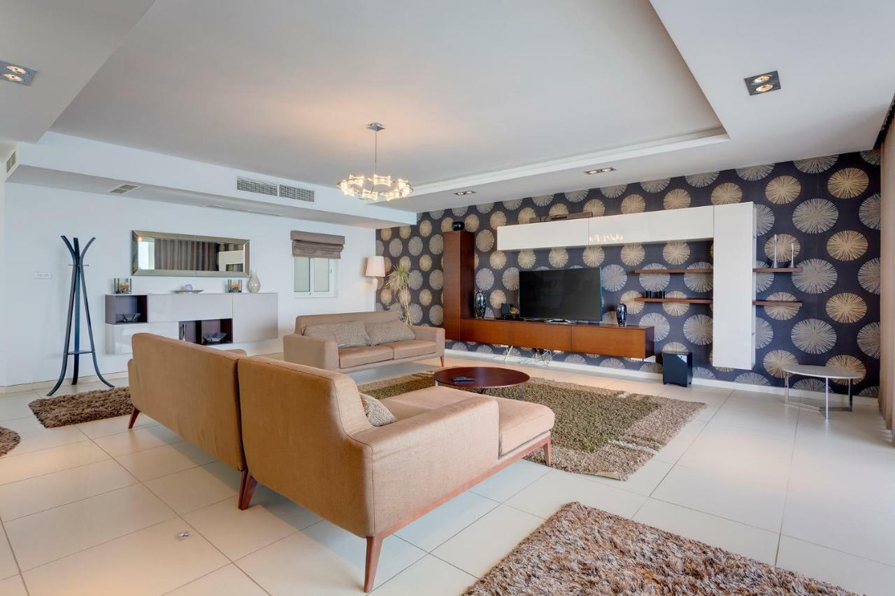 Contemporary, Luxury Apartment With Valletta And Harbour Views Sliema Exterior photo