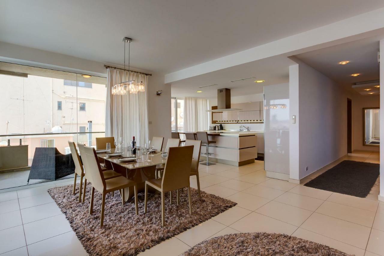 Contemporary, Luxury Apartment With Valletta And Harbour Views Sliema Exterior photo